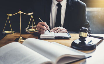 Dlaczego warto skorzystać z usług notarialnych