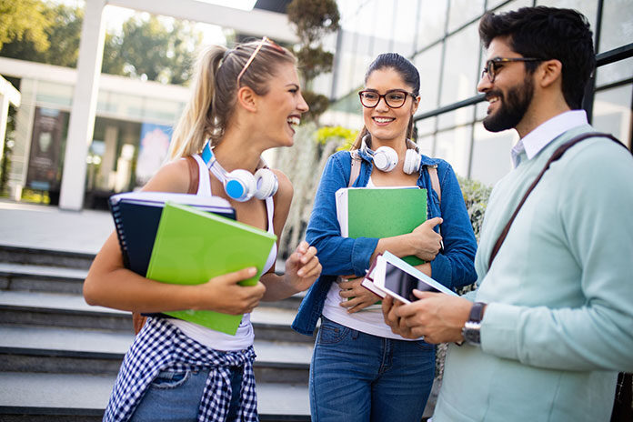 Gdzie i za ile studiować MBA w Polsce? Oferta studiów MBA Wyższej Szkoły Bankowej